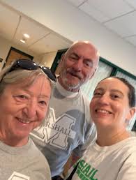 A huge Thank You to Louise Howe and Alan Howe- the amazing mom and  stepfather of Dr. Anna Mummert- for joining her all the way from Sun City  Center, Florida to take