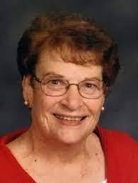 Elizabeth Surdam's Instagram, Twitter & Facebook