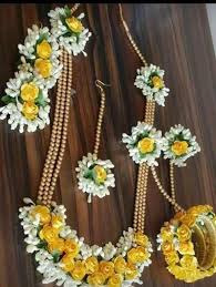 Pin On Flower Jewellery For Haldi