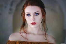 Deep black Model Selene