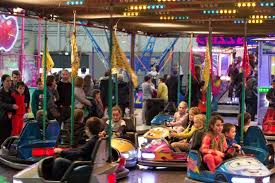 Cette animation vous permettra de recréer l'ambiance et la convivialité des fêtes d'antan. Tir A La Carabine Maneges Illimites Pour Les Vacances La Fete Foraine S Installe A Toulouse Actu Toulouse