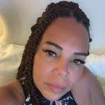 Jeannette Rentas's Instagram, Twitter & Facebook