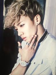 Pin Oleh Damon Lushmore Di Kpop Idols