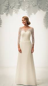 Die exotische destination und das goldene licht der untergehenden sonne bilden die perfekte kulisse für die atemberaubenden wedding looks. Pin Von Brautmoden Bosckens Auf Slub Brautmode Brautkleid Kleid Hochzeit