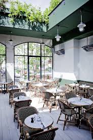Les Meilleures Terrasses D Hiver A Paris En 2019 Restaurant De Luxe Brasserie Barbes Et Restaurant Moderne