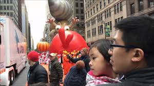 Macy's thanksgiving day parade floats. Cool Video Showing The Deflation Process Of The 90th Macy S Thanksgiving Day Parade 2016 Balloons Youtube