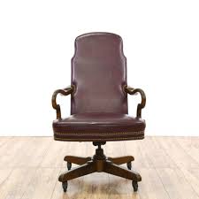 Gaming chair pu leather racing chair with footrest, high back recliner swivel office chair headrest lumbar support desk chair, ergonomic executive task computer chairs (red) 4.8 out of 5 stars 28 $137.84 $ 137. Ethan Allen Wine Red Leather Office Chair Loveseat Online Auctions San Diego