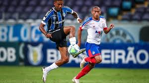 Jogando em seu terreno, o time do grêmio tem tendência a se impor e subir. Q V6vkiytpncbm