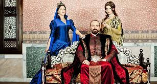 Halit ergenç, 30 nisan 1970 yılında i̇stanbul'da dünyaya gelmiştir. Halit Ergenc Suleiman The Magnificent Modern King Shahryar And More Celebrities Turkish Tv Series Drama
