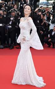 Les meilleurs looks de la cérémonie de clôture. La Photo De Famille Ceremonie D Ouverture Du Festival De Cannes Robe De Soiree Longue Festival De Cannes Ceremonie