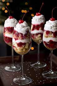 15 Ways To Make Your New Year S Eve Party Extra Sparkly Desserts Holiday Dessert Recipes Holiday Desserts