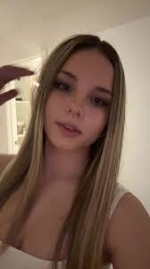 Alexa Mullen's Instagram, Twitter & Facebook