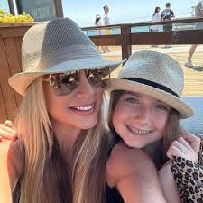 Golden retriever potty training and leash pulling tips