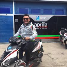 Un comunicato che aveva rivelato la settimana di grave difficoltà vissuta dall'ex campione e attuale team principal della gresini racing. Una Vita Per Le Moto Addio A Fausto Gresini Morto Di Covid Dire It