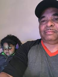 May God bless Lord Zeus's family in Jesus name, smallie you never see  anything self, blessings of God will continue to shower 🚿🚿 you more and  more in Jesus mighty name. To