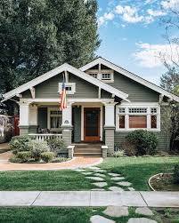 Got A Craftsman Home Consider These Exterior Color Combos Hunker In 2020 Craftsman Bungalow Exterior Craftsman Exterior Craftsman Exterior Colors