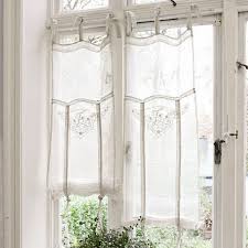 Pretty Light Airy Curtains Perfect For French Doors Via Pinterest Gardinen Vorhange Landhausstil