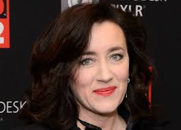 Elle a ensuite intégré the black velvet band, groupe de rock et musique irlandaise traditionnelle6, avec kieran kennedy5. Interview Maria Doyle Kennedy Talks Music Family Social Campaigns And Spin Offs And That Iconic Role In Father Ted The Irish Post