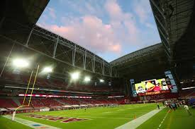 19,021 fans filled the stadium. Cardinals 49ers Fans React To Teams Sharing Glendale Stadium