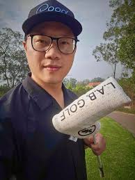 Bill Presse là founder của LAB Golf ae nha. Top One Golf là account duy  nhất được Bill yêu quý và thường xuyên nhắc đến. Thật bất ngờ vì sức tiêu  thụ