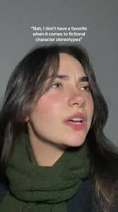 Andrew Scott Aisling Bea