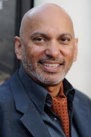 Steven Struthers's Instagram, Twitter & Facebook