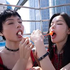 Millie Vu 武氏青花