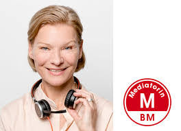 Anne Rickert's Instagram, Twitter & Facebook