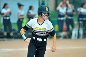 Lotus, Pochie help lead St. Laurence to victory