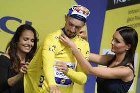 It's time for another tour de france mountains preview. Fin Des Deux Hotesses Sur Les Podiums Du Tour De France Un Vrai Metier Qu On Ne Veut Pas Supprimer Mais Qu On Veut Depoticher