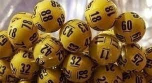 Le estrazioni si tengono ogni martedì, giovedì e sabato alle 20. Estrazioni Lotto Superenalotto E 10elotto Di Sabato 1 Maggio Rinvio A Lunedi 3 Maggio