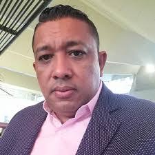 Efren Jose's Instagram, Twitter & Facebook