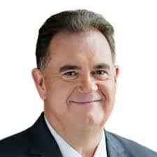 Glen Hilton's Instagram, Twitter & Facebook