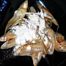 Balik ke rumah jer, terus dibasuh bagi mengelakkan ikan menjadi terlalu masin sebelum disimpan di dalam freezer. Rupanya Ada Cara Nak Goreng Ikan Masin Yati Masak Apa Tu Facebook