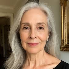 So pure and good, you might eat it! Cheese cake? No, it's perfectly whipped  body butter. Lol REÅLEA's Meridiem. Nourishing, penetrating, protective and  sumptuous body butter for large surfaces. Wonderful used in