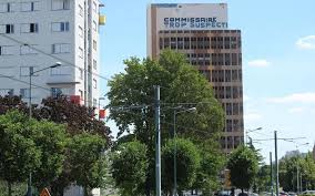 Squats Tag Geant Et Base Jump Les Mysteres De La Tour Entrepose A La Courneuve Le Parisien