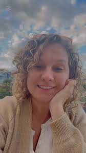 It’s been a few weeks, but I’m back with the cutest puppy I drew today  award! Such a good turn out today @kiama_seaside_markets I drew 29 puppy  portraits, sold out of my picture book and had such a ...