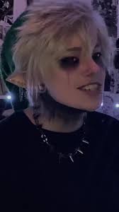 Ben Drowned and Creepypasta Cosplay