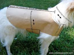 Cut with the fabric folded in half to come out twice as long and cut two equal pieces, one for outer fabric and other for lining. 700 Free Dog Sewing Patterns Ideas Diy Dog Stuff Dog Clothes Dog Clothes Patterns