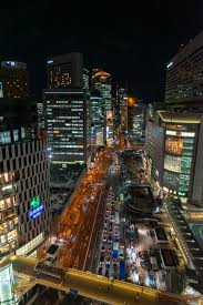 大阪梅田の夜景スポット 梅田阪急ビル スカイロビー 写真やアクセス 駐車場などを紹介 ryotabi lab 大阪 夜景 夜景 梅田スカイビル