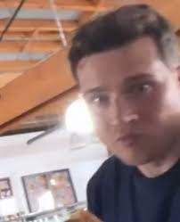 im.the_problem it's me 🚒🐝 (Theo)