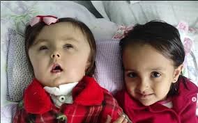 Menino de 8 anos salva irmã caçula de afogamento