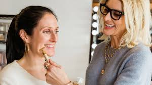 How To Use The Jillian Dempsey Gold Bar