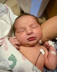 The due date for our little potato is getting closer! 💣