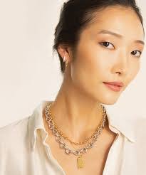 Monica Rich's Instagram, Twitter & Facebook