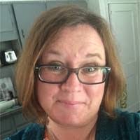 Beth Lannon's Instagram, Twitter & Facebook