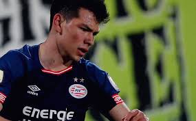 Según informan los medios holandeses, chucky no tuvo una ruptura de ligamentos, lo cual tranquilizó el panorama pues la selección. Chucky Lozano Sale En Camilla Y Llorando Con Psv Vs Willem Ii Mediotiempo