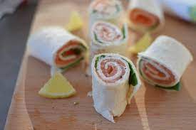 Les Wraps Saumon Fume Et Epinards Lovalinda