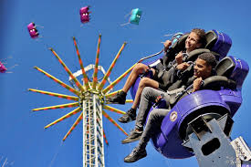 Met een gemiddeld aantal van 230 attracties is de tilburgse kermis de grootste kermis van nederland. Kermistilburg Kermistilburg Twitter