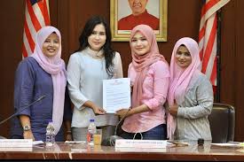 Zahida Zarik Khan On Twitter Tahniah Kepada Sahabat Yang Baru Dilantik Ke Barisan Kepimpinan Puteri Berjuanglah Dengan Gigih Dan Penuh Keikhlasan Terima Kasih Atas Komitmen Semua Love U All Puteriumno
